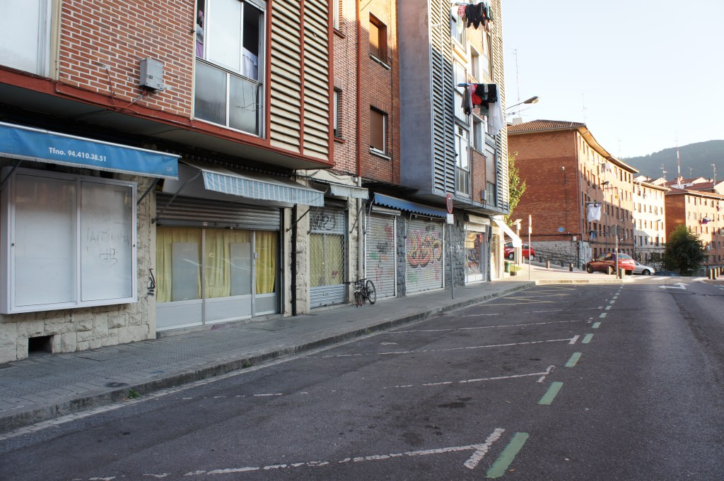 lonjas irala kalea lonja hutsak