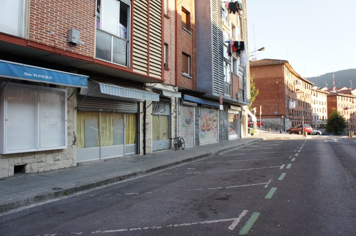 lonjas irala kalea lonja hutsak